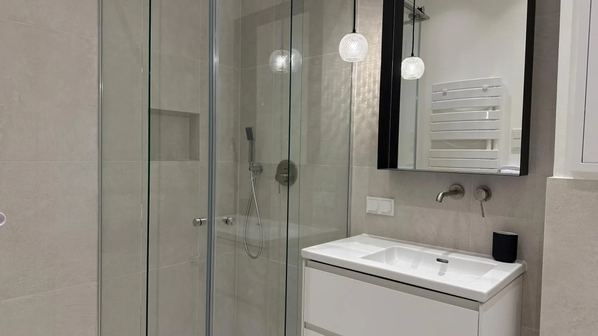 Central Renovated Apartment Vienna