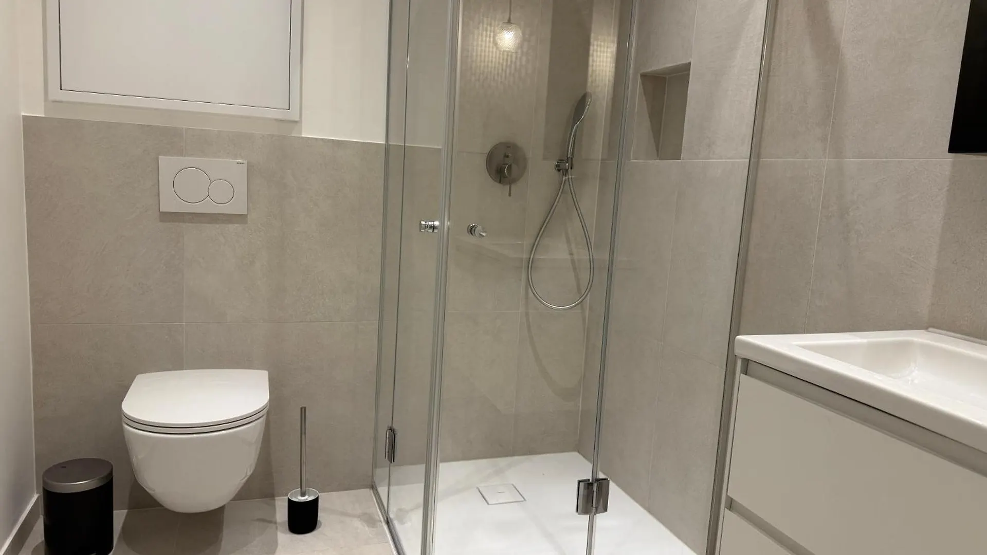 Central Renovated Apartment Vienna