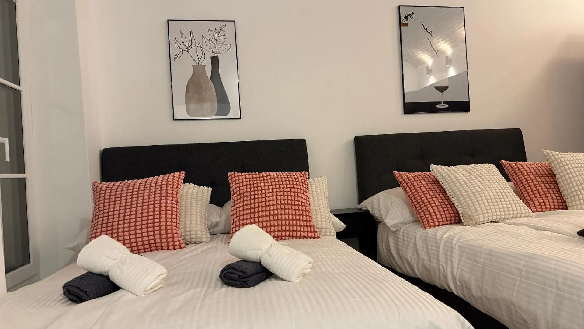 Central Renovated Apartment Vienna